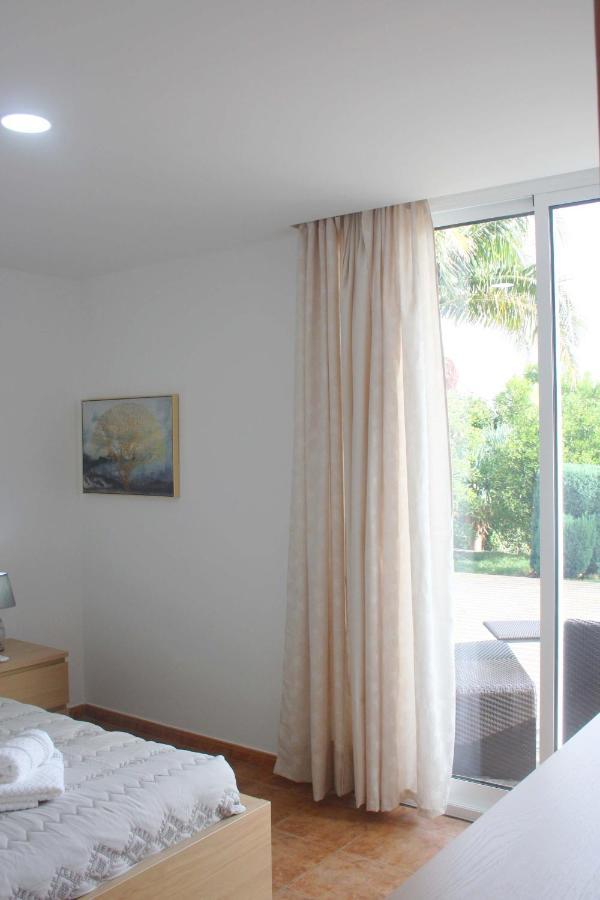 Lugar Dos Louros 2 Apartman Estreito Da Calheta Kültér fotó