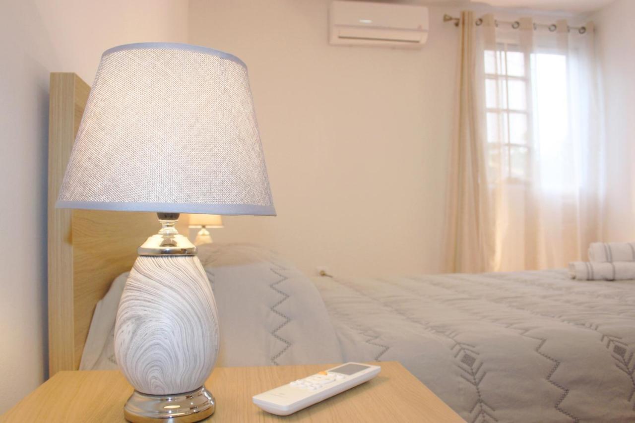 Lugar Dos Louros 2 Apartman Estreito Da Calheta Kültér fotó