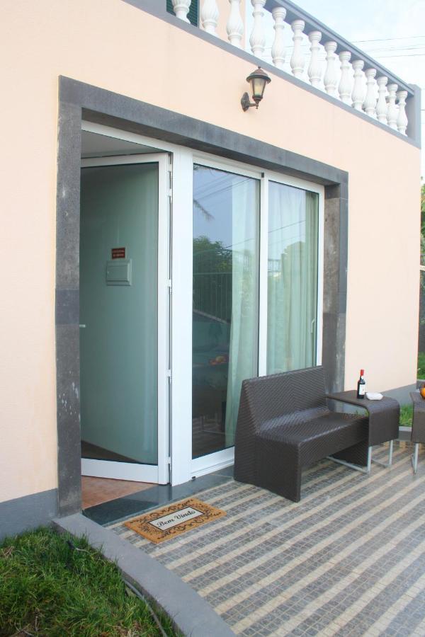 Lugar Dos Louros 2 Apartman Estreito Da Calheta Kültér fotó